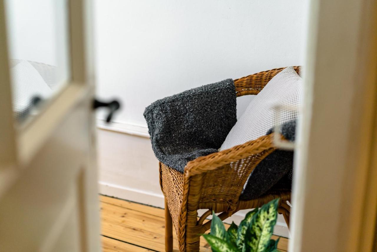 Eigene Wohnung Im Stadtzentrum Mit Wunderschoener Dachterrasse بيل المظهر الخارجي الصورة