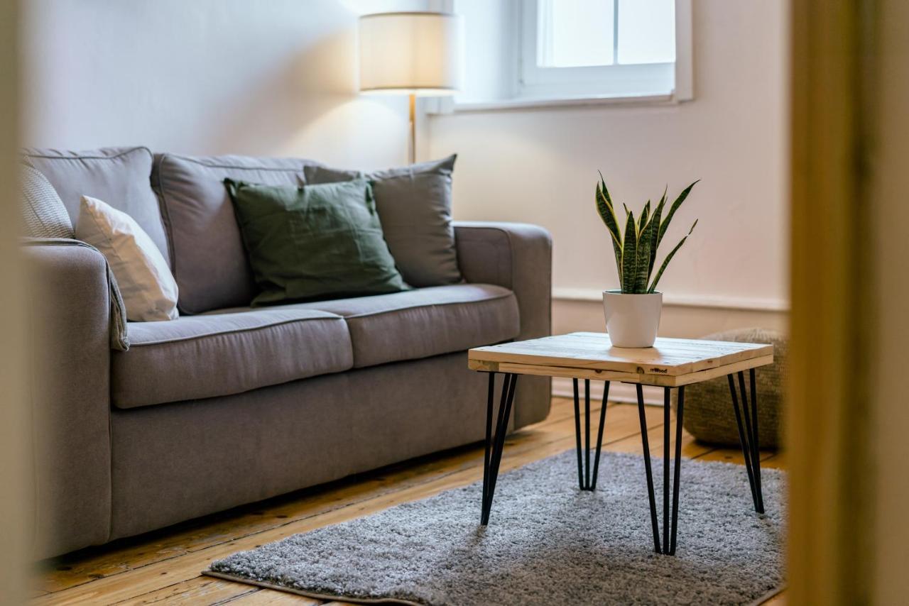 Eigene Wohnung Im Stadtzentrum Mit Wunderschoener Dachterrasse بيل المظهر الخارجي الصورة